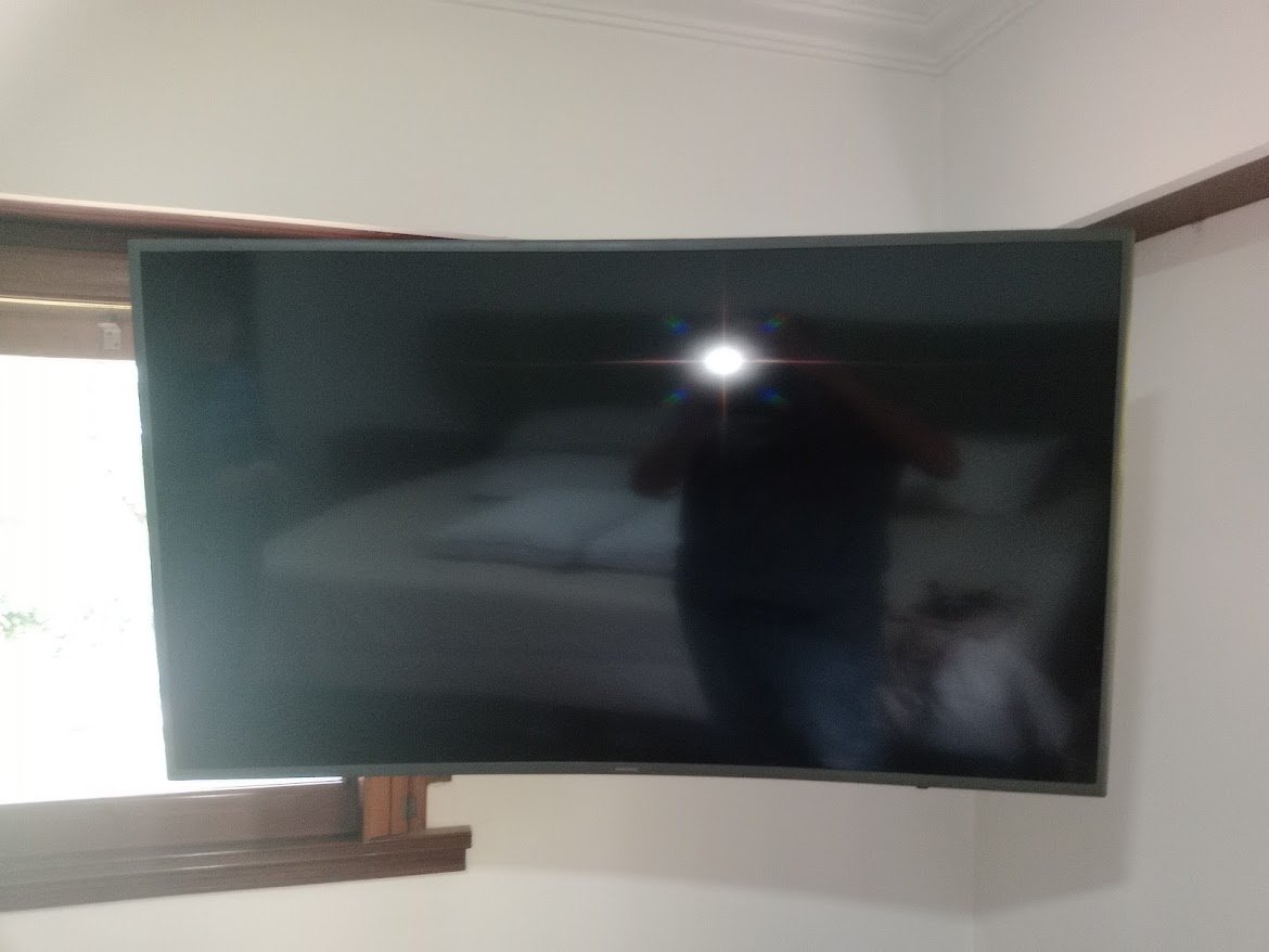 colgador soporte tv pared ladrillo