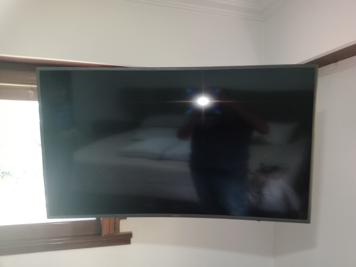 instalacion soporte tv curvo